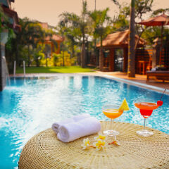 Ayarwaddy River View Hotel бассейн