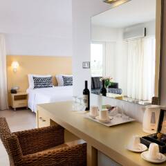 High Beach Hotel удобства в номере