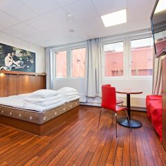 Отель Omena Hotel Yrjonkatu Финляндия, Хельсинки - 9 отзывов об отеле, цены и фото номеров - забронировать отель Omena Hotel Yrjonkatu онлайн комната для гостей фото 2