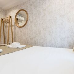 Апартаменты Liberty Patio Two-Bedroom Apartment w/ Patio - by LU Holidays комната для гостей фото 2