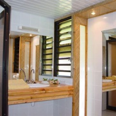 Hotel Kaveka in Moorea, French Polynesia from 257$, photos, reviews - zenhotels.com bathroom