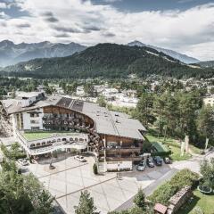 Отель Krumers Alpin Resort & Spa парковка
