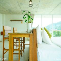 Wabi Sabi Boutique Hotel Пхукет в номере