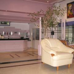 Astreas Beach Hotel интерьер отеля