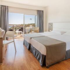 Отель SENTIDO Cala Viñas - Adults Only комната для гостей фото 4