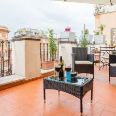 Отель Sweet Inn Navona балкон