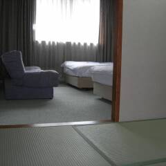 Tokushima Grand Hotel Kairakuen Минамиавадзи комната для гостей фото 3