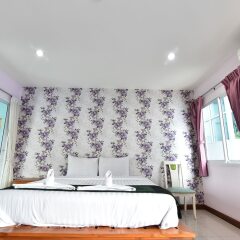 Апартаменты Kaewfathip Apartment Паттайя комната для гостей фото 5