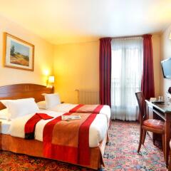 Отель The Originals Hotels Paris Paix République комната для гостей фото 4