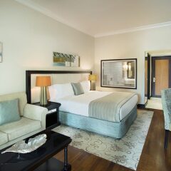 Отель Habtoor Grand Resort, Autograph Collection Дубай комната для гостей фото 5