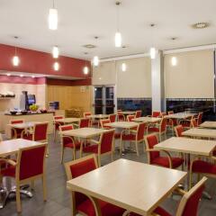 Отель Holiday Inn Express Malaga Airport питание