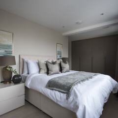 Отель Posh 2BR Westminster Suites by Sonder Великобритания, Лондон - отзывы, цены и фото номеров - забронировать отель Posh 2BR Westminster Suites by Sonder онлайн комната для гостей фото 3
