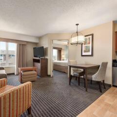 Отель Homewood Suites By Hilton Columbus-Hilliard Хиллиард комната для гостей