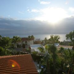 Отель Casa de Las Flores 3 Bedrooms 3 Bathrooms Villa пляж