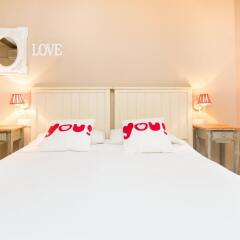 Апартаменты AinB Gothic-Jaume I Apartments комната для гостей фото 4