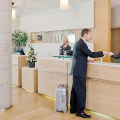 Отель Novotel Vilnius Centre Литва, Вильнюс - 11 отзывов об отеле, цены и фото номеров - забронировать отель Novotel Vilnius Centre онлайн интерьер отеля фото 3