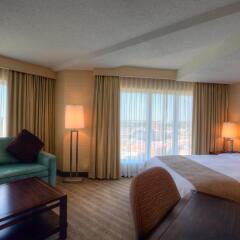 Отель Delta Hotels by Marriott Saskatoon Downtown комната для гостей фото 3