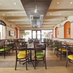 Отель Kyriad Prestige Calangute Goa Индия, Гоа - отзывы, цены и фото номеров - забронировать отель Kyriad Prestige Calangute Goa онлайн питание