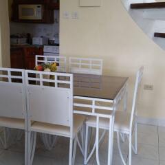 Отель Seacastles Vacation Penthouse питание