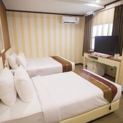 J&Y Hotel Бангкок комната для гостей фото 5