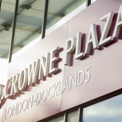 Отель Crowne Plaza London - Docklands городской автобус