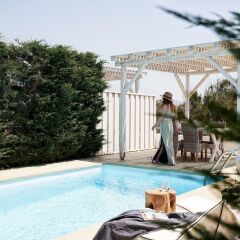 Отель Naxian Utopia Luxury Villas & Suites бассейн