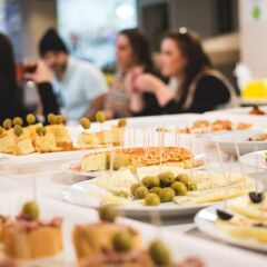 Отель Hola Hostal Eixample питание