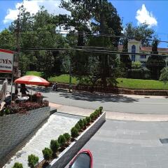 Queen Villa 2 Hotel Далат парковка