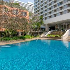 Отель The Bayview Hotel Pattaya Таиланд, Паттайя - 2 отзыва об отеле, цены и фото номеров - забронировать отель The Bayview Hotel Pattaya онлайн бассейн