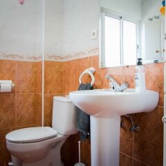 Отель Holidays2Torremolinos Low Cost 2 Торремолинос ванная