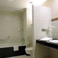 AZIMUT Hotel Cologne ванная