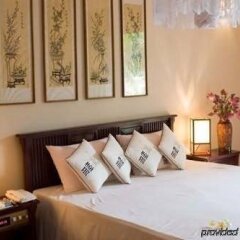 Отель Hoi An Beach Resort сейф в номере