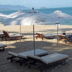 Отель Luxury Nha Trang Hotel Вьетнам, Нячанг - 7 отзывов об отеле, цены и фото номеров - забронировать отель Luxury Nha Trang Hotel онлайн пляж фото 2