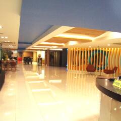 Grand Tower Inn Sathorn Bangkok In Bangkok Thailand From 35 Photos Reviews Zenhotels Com