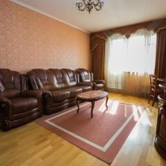 Апартаменты Apartments in Krylatskoye комната для гостей фото 4