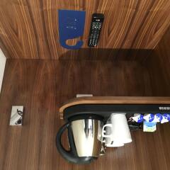 Отель Chelsea Guest House сейф в номере