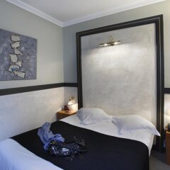 Отель Adonis Marseille Vieux Port Hotel Франция, Марсель - 1 отзыв об отеле, цены и фото номеров - забронировать отель Adonis Marseille Vieux Port Hotel онлайн комната для гостей фото 4