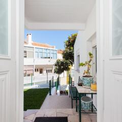Отель Algés Village Casa 4 by Lisbon Coast балкон