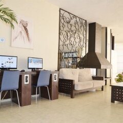 Отель Azuline Hotel Pacific Испания, Сан-Антони-де-Портмань - 2 отзыва об отеле, цены и фото номеров - забронировать отель Azuline Hotel Pacific онлайн интерьер отеля фото 2