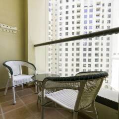 Отель One Perfect Stay - Shams 2 ОАЭ, Дубай - отзывы, цены и фото номеров - забронировать отель One Perfect Stay - Shams 2 онлайн балкон