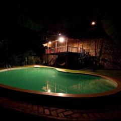 Отель Banana and Rose Homestay бассейн фото 2
