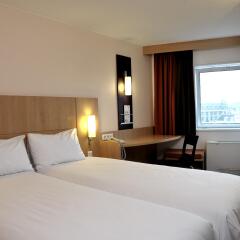 Отель Ibis Amsterdam Centre Нидерланды, Амстердам - 2 отзыва об отеле, цены и фото номеров - забронировать отель Ibis Amsterdam Centre онлайн комната для гостей фото 5