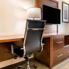 Отель Comfort Suites Columbus Airport США, Колумбус - отзывы, цены и фото номеров - забронировать отель Comfort Suites Columbus Airport онлайн удобства в номере