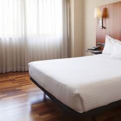 AC Hotel by Marriott Guadalajara, Spain комната для гостей