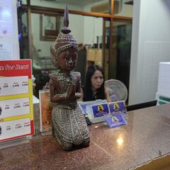 Отель The Little Mermaid Guesthouse And Restaurant пляж Ката с домашними животными