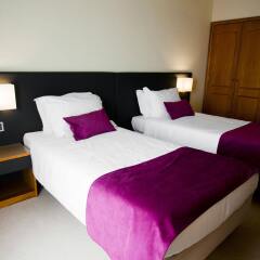 Hotel Horta сейф в номере