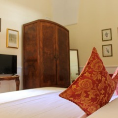 Отель Dimora Le Tre Muse Bed & Breakfast Лечче комната для гостей фото 3