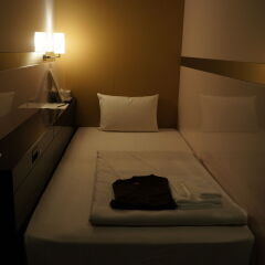 Отель First Cabin Tsukiji сейф в номере