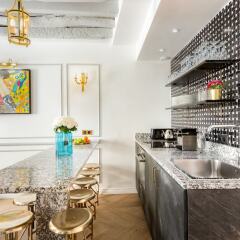 Отель Luxury 4 Bedroom 3 Bathroom Louvre - AC Париж в номере фото 2