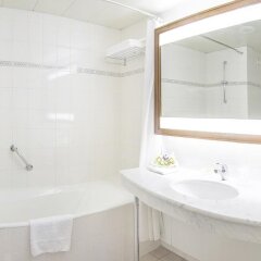 Гостиница Holiday Inn Moscow Seligerskaya ванная фото 2